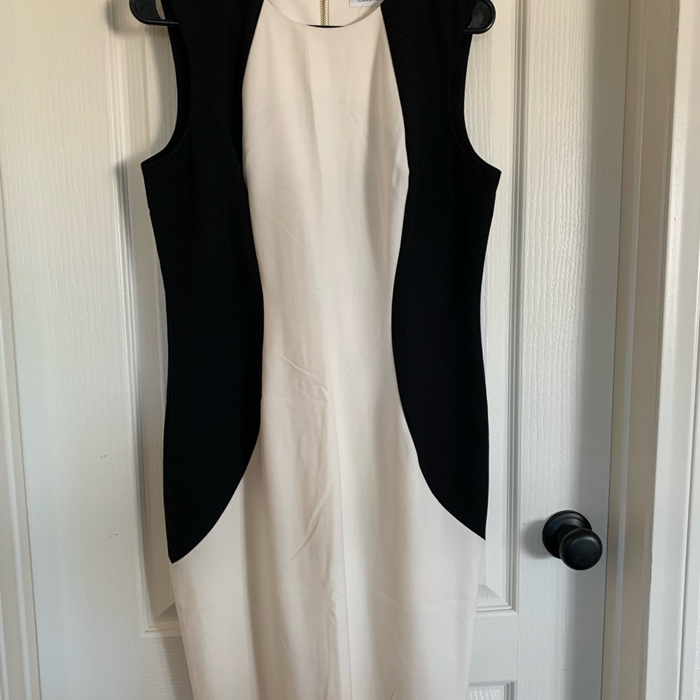 Calvin Klein Dress Size: 8 Color: Black & White